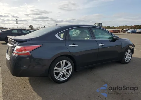 2015 Nissan Altima 3.5S z USA, uszkodzony, nr VIN 1N4BL3AP9FC208307